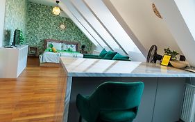 Central City Skylight Studio 26
